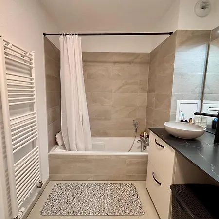 Lejlighed Lili & Derya - Apartment In Colmar, Mountain View, Private Parking